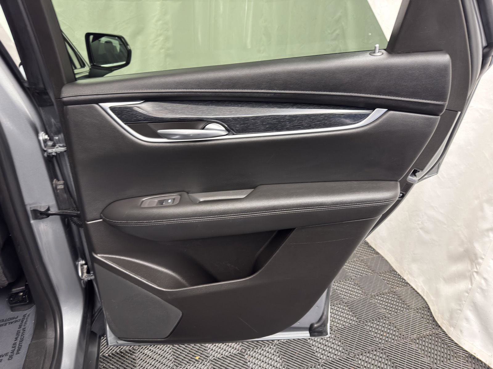 Used 2022 Cadillac XT5 Premium Luxury FWD image 34