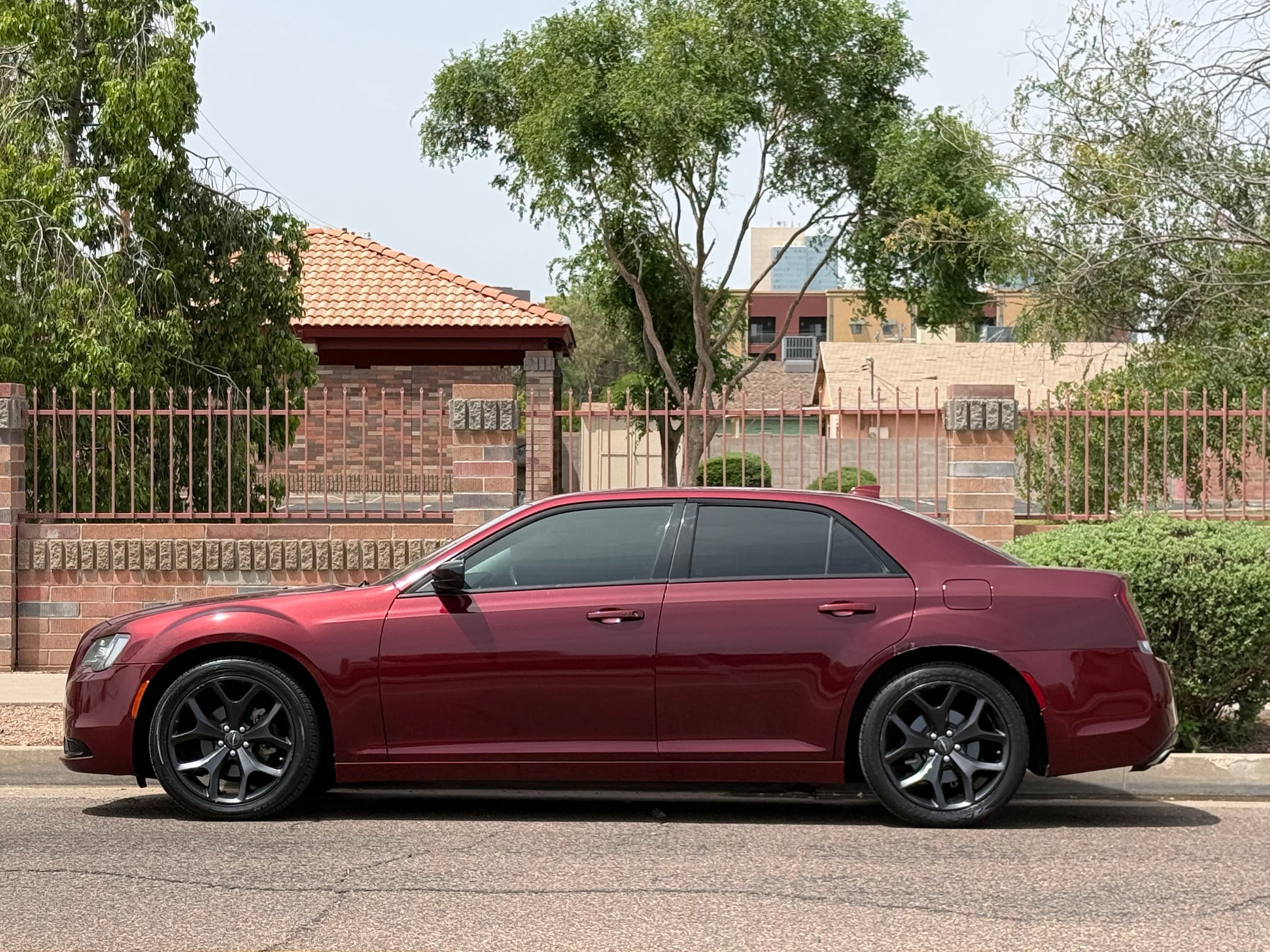 Used 2021 Chrysler 300 Touring w/ Sport Appearance Package RWD image 3
