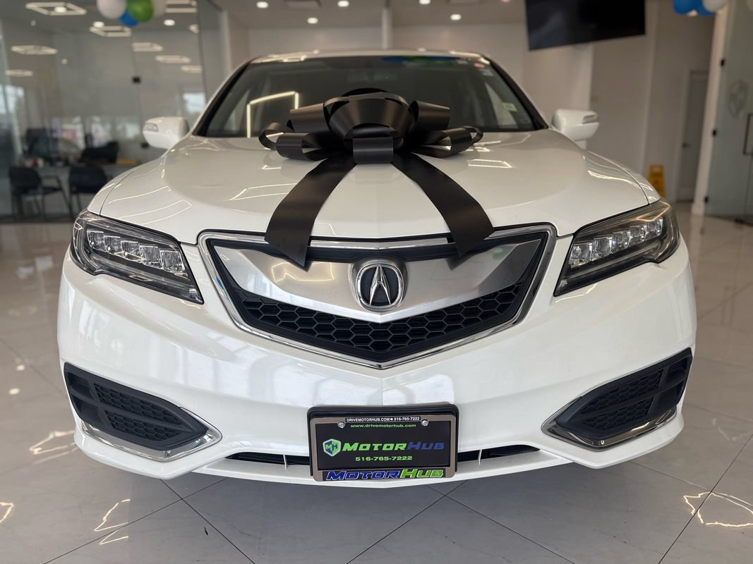 Used 2017 Acura RDX AWD w/ Technology Package image 2