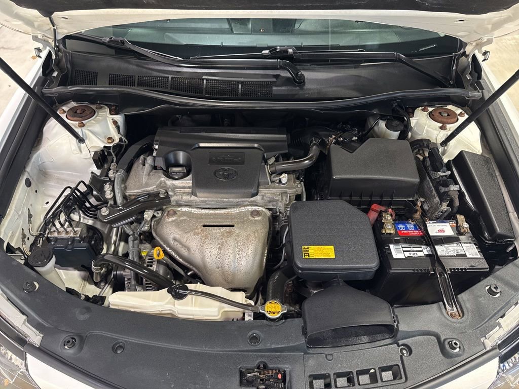 Used 2012 Toyota Camry SE image 38