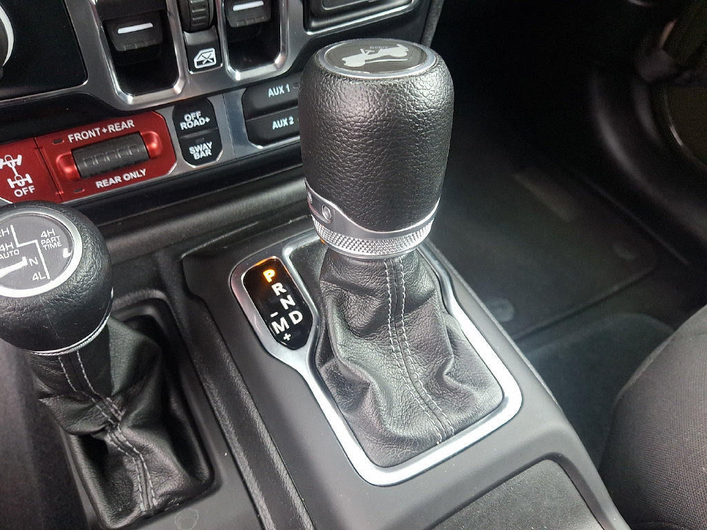 Used 2024 Jeep Wrangler Unlimited Rubicon 4xe AWD/4WD image 15