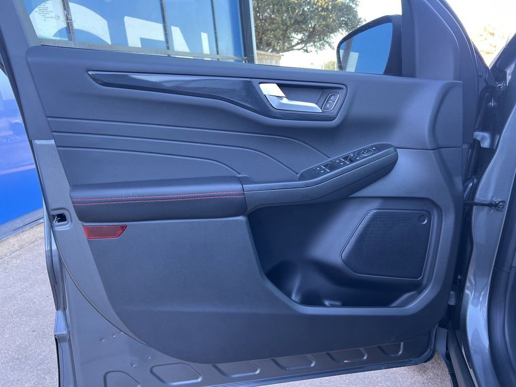 New 2026 Ford Escape ST-Line w/ Tech Pack #1 FWD image 11