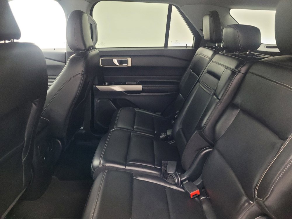 Used 2023 Ford Explorer XLT w/ Equipment Group 202A image 18