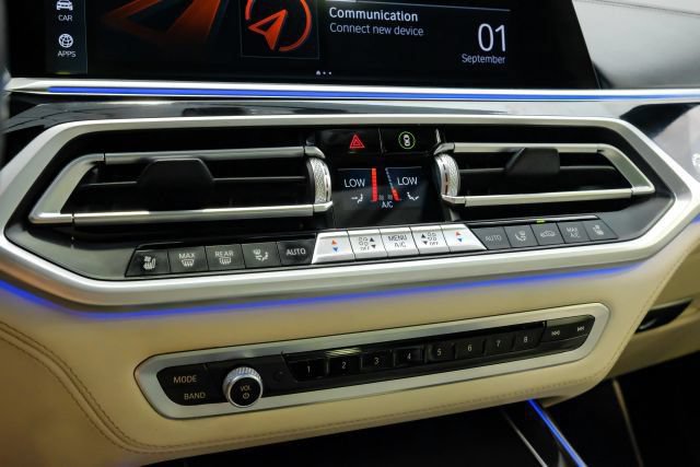 Used 2021 BMW ALPINA XB7 AWD/4WD image 33