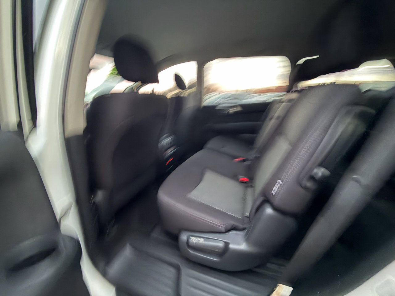 Used 2020 Nissan Pathfinder SV w/ Cargo Package image 13