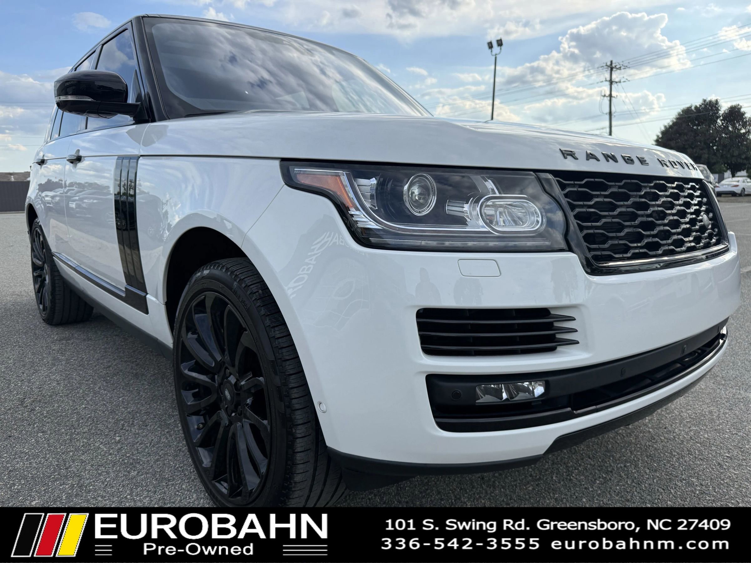 Used 2017 Land Rover Range Rover HSE AWD/4WD image 23