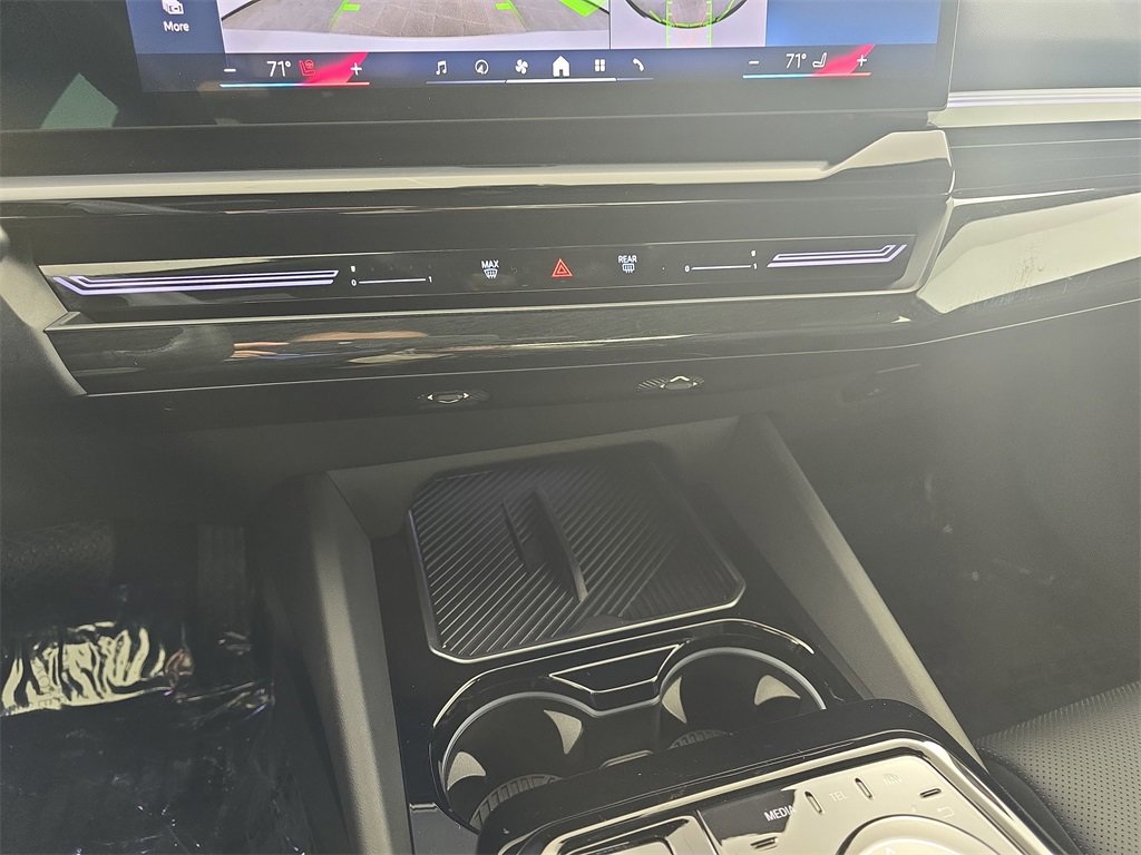 Used 2026 BMW 530i xDrive w/ Premium Package image 27