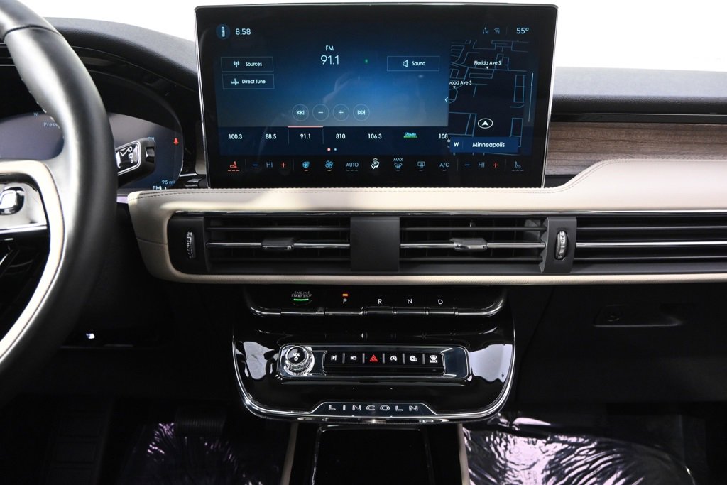 New 2026 Lincoln Corsair Reserve image 26