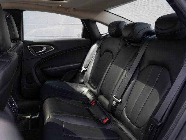 Used 2016 Chrysler 200 C image 18