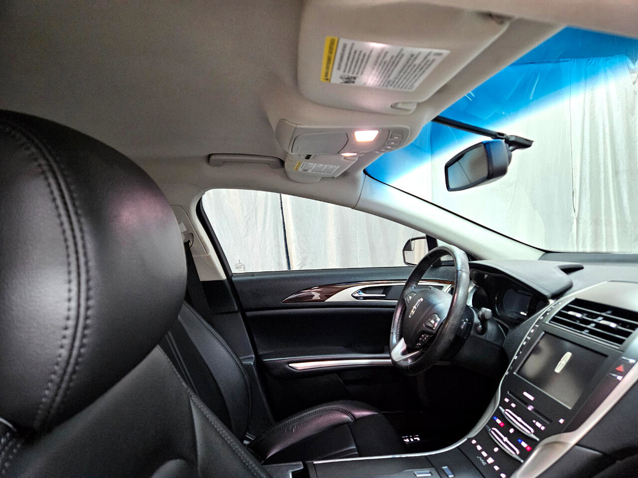 Used 2016 Lincoln MKZ image 28