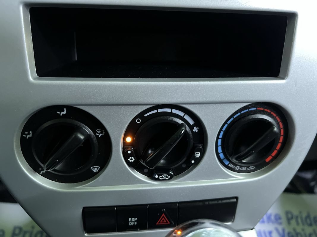 Used 2008 Jeep Patriot Sport FWD image 20