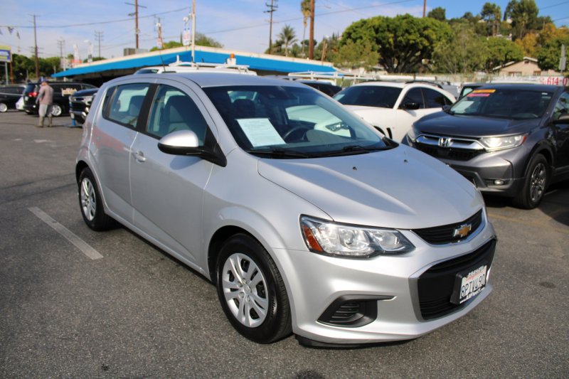 Used 2020 Chevrolet Sonic LT image 1