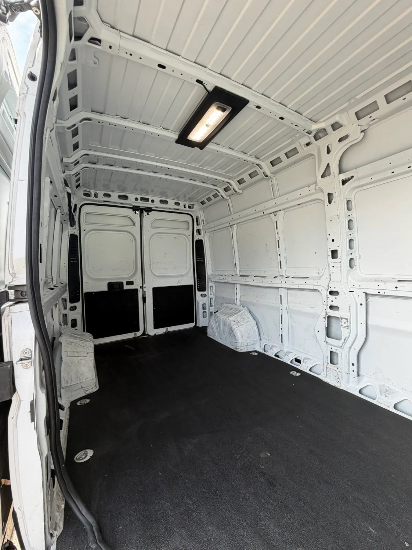 Used 2025 RAM ProMaster 3500 w/ Convenience Group FWD image 25