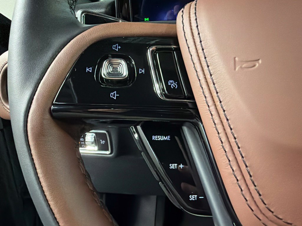 New 2027 Lincoln Aviator Reserve AWD/4WD image 16