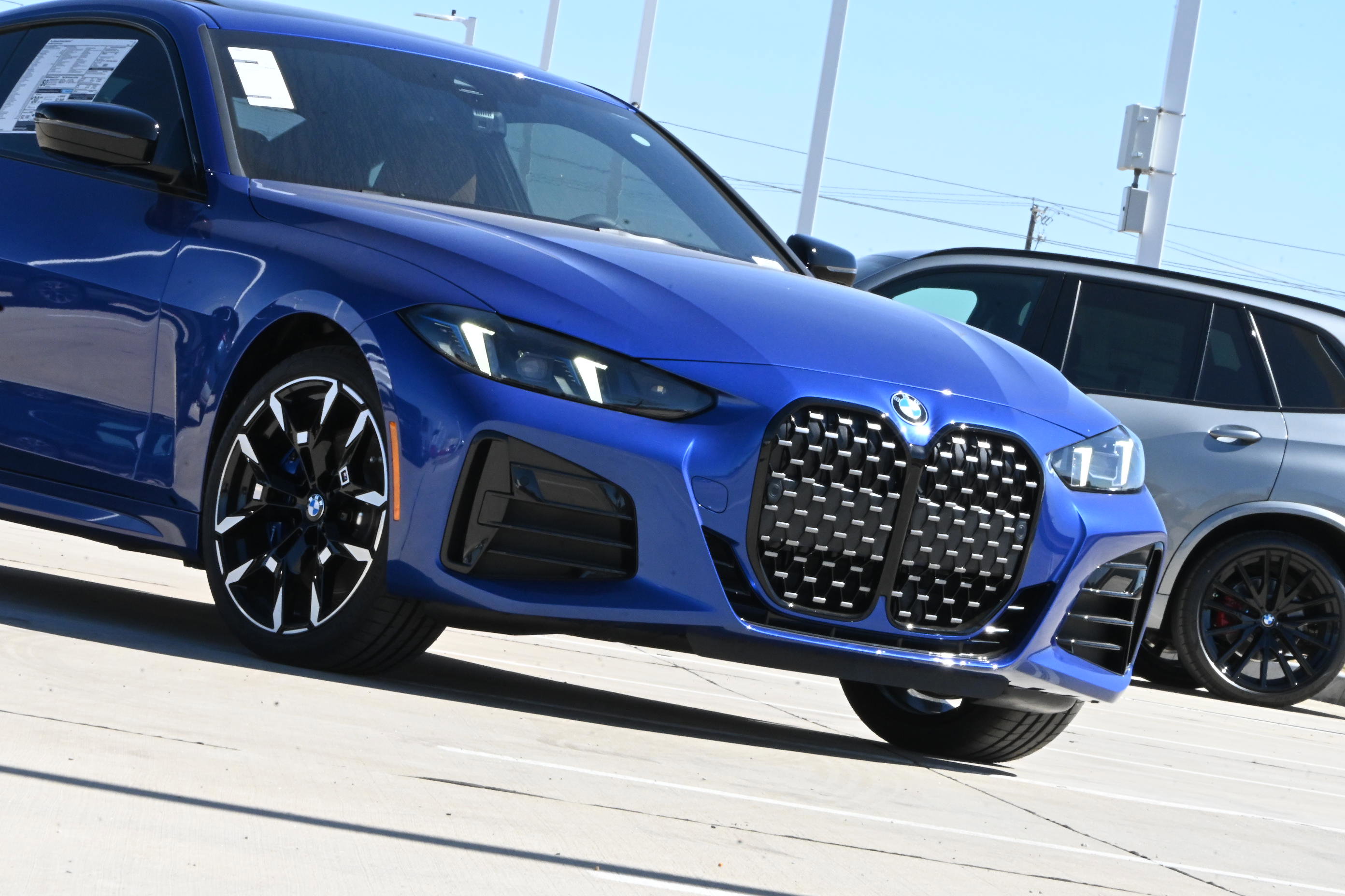 New 2026 BMW 430i xDrive Coupe w/ M Sport Package AWD/4WD image 3