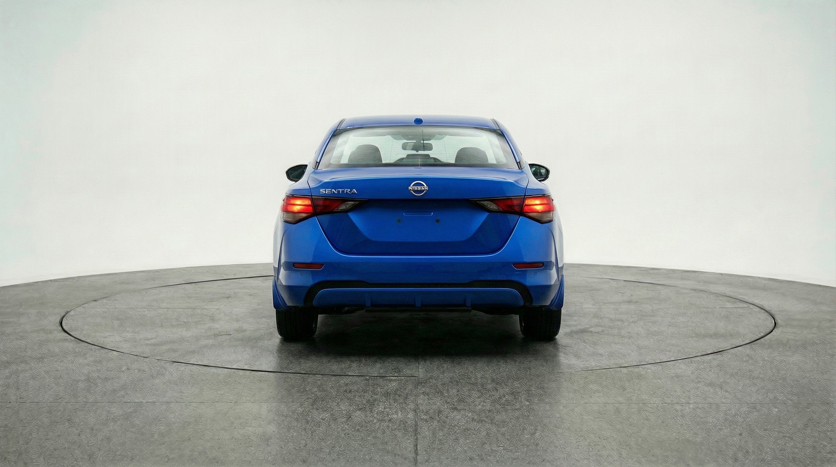 Used 2025 Nissan Sentra SV image 7