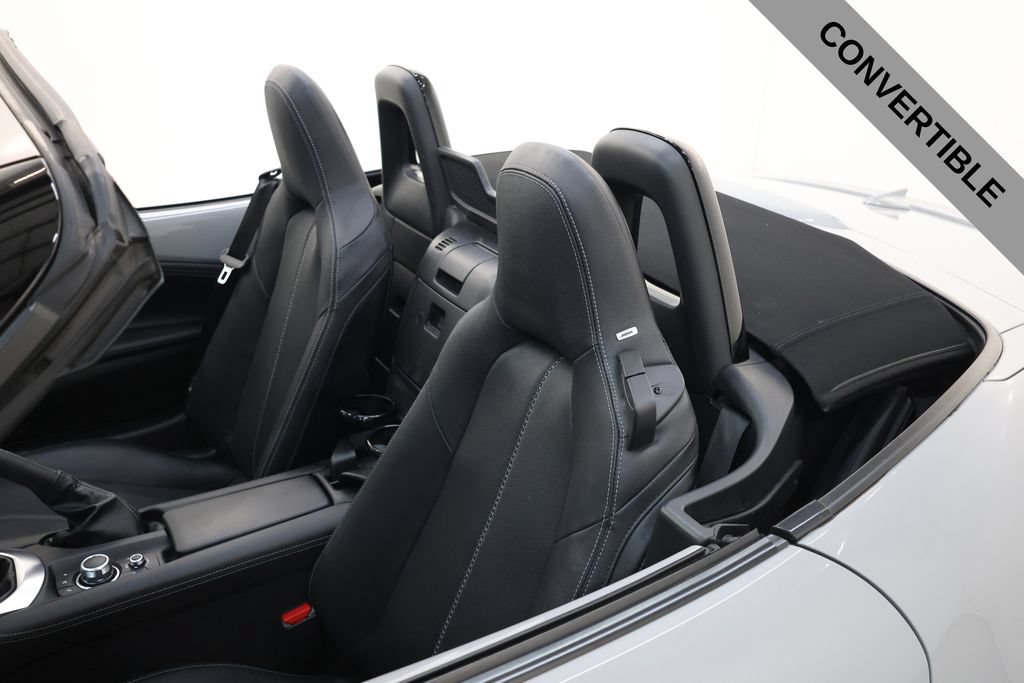 Used 2024 MAZDA MX-5 Miata Grand Touring w/ Weather Package RWD image 5