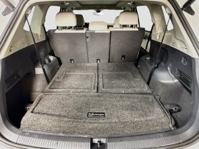 Used 2021 Volkswagen Tiguan SEL FWD image 34