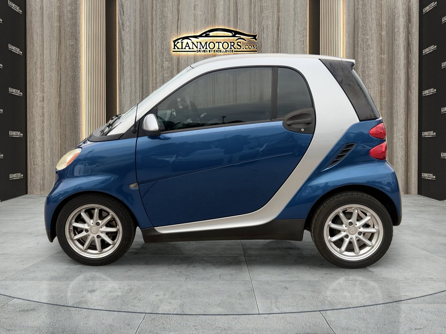 Used 2008 smart fortwo passion RWD image 4