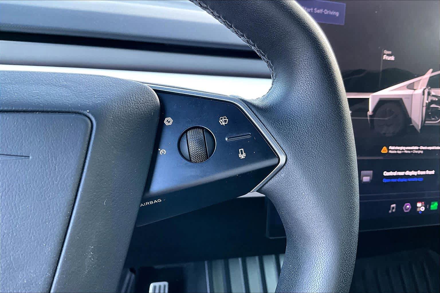 Used 2024 Tesla Cybertruck AWD Crew Cab image 22