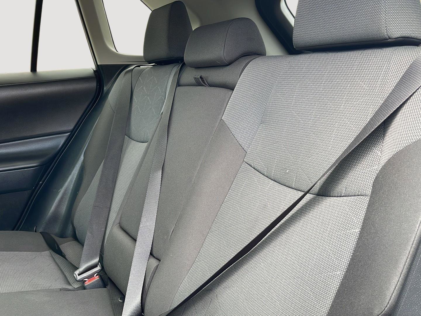 Used 2025 Toyota RAV4 XLE AWD/4WD image 17