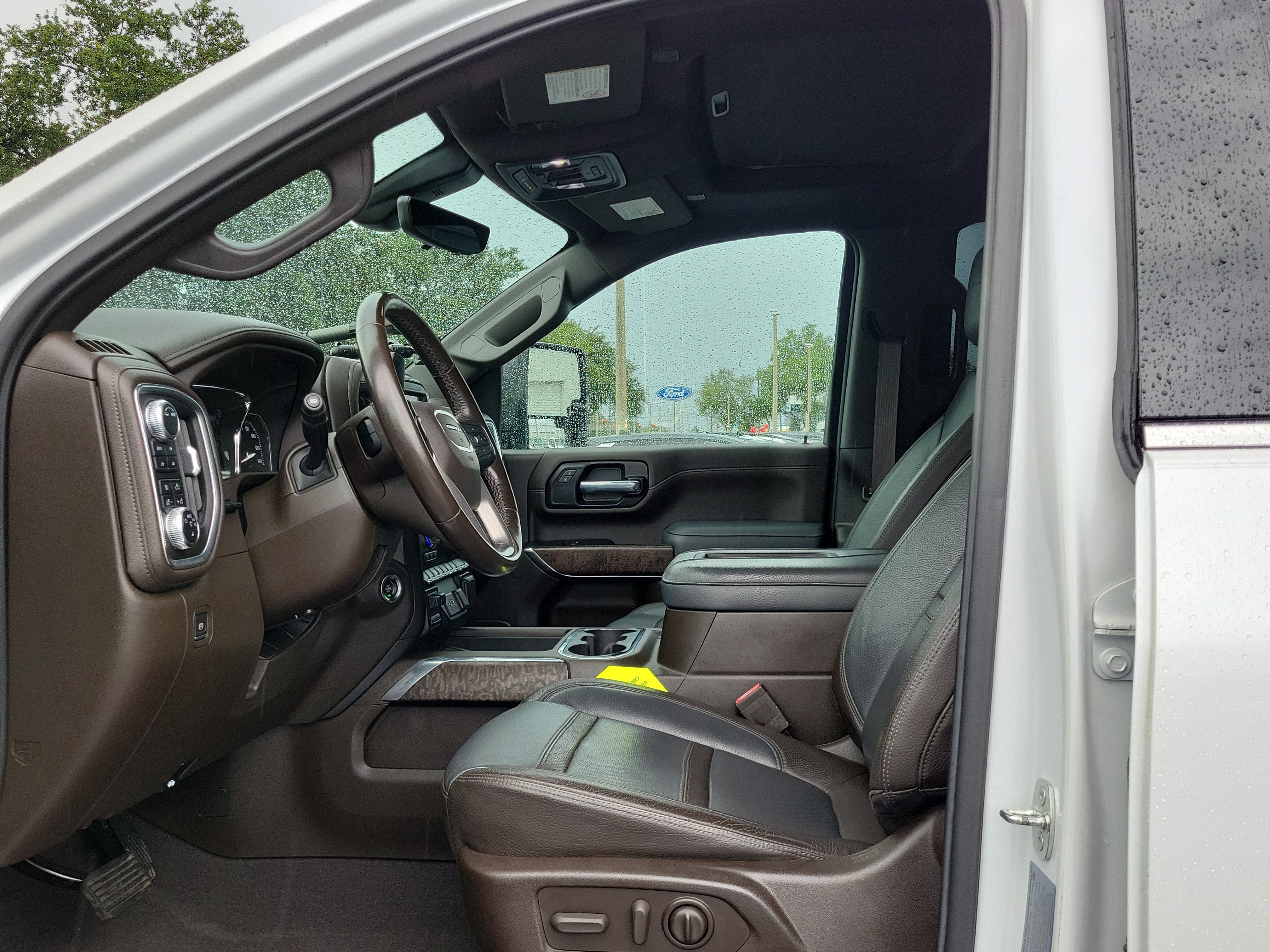 Used 2022 GMC Sierra 3500 Denali w/ Denali Ultimate Package AWD/4WD image 22