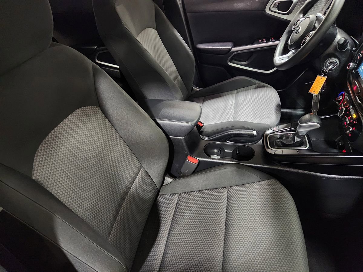 Used 2021 Kia Soul LX image 31