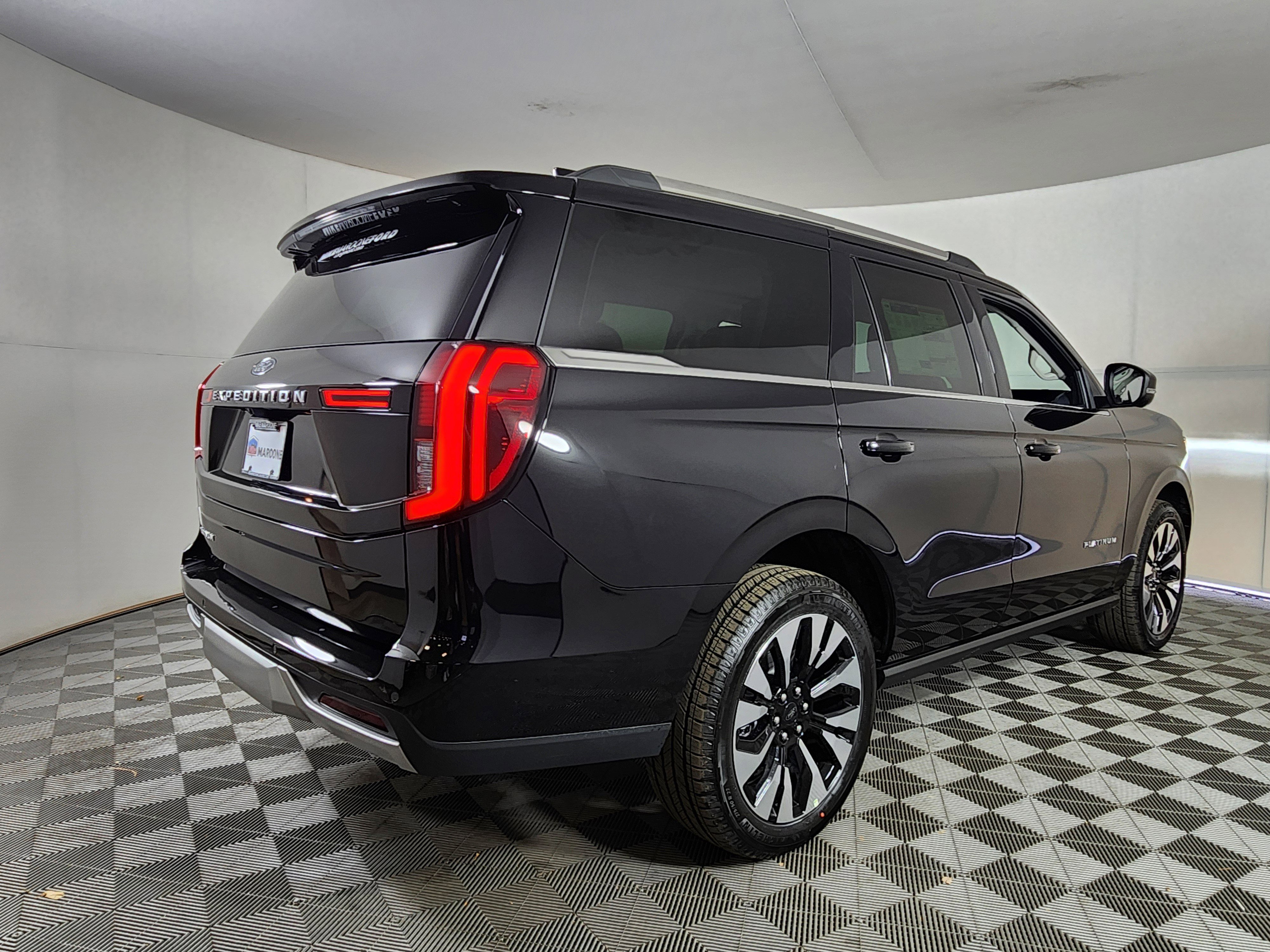 New 2026 Ford Expedition Platinum w/ Driver's Package AWD/4WD image 7