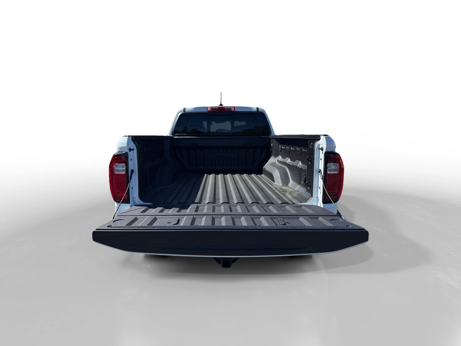 New 2026 GMC Canyon Denali AWD/4WD image 17