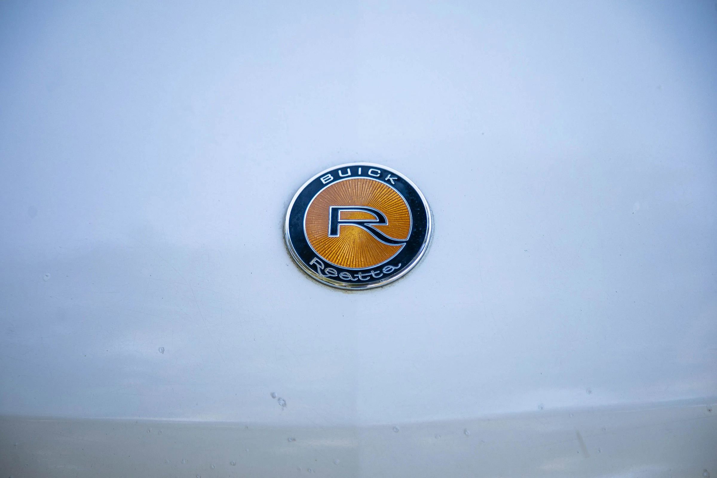 Used 1990 Buick Reatta Convertible FWD image 18