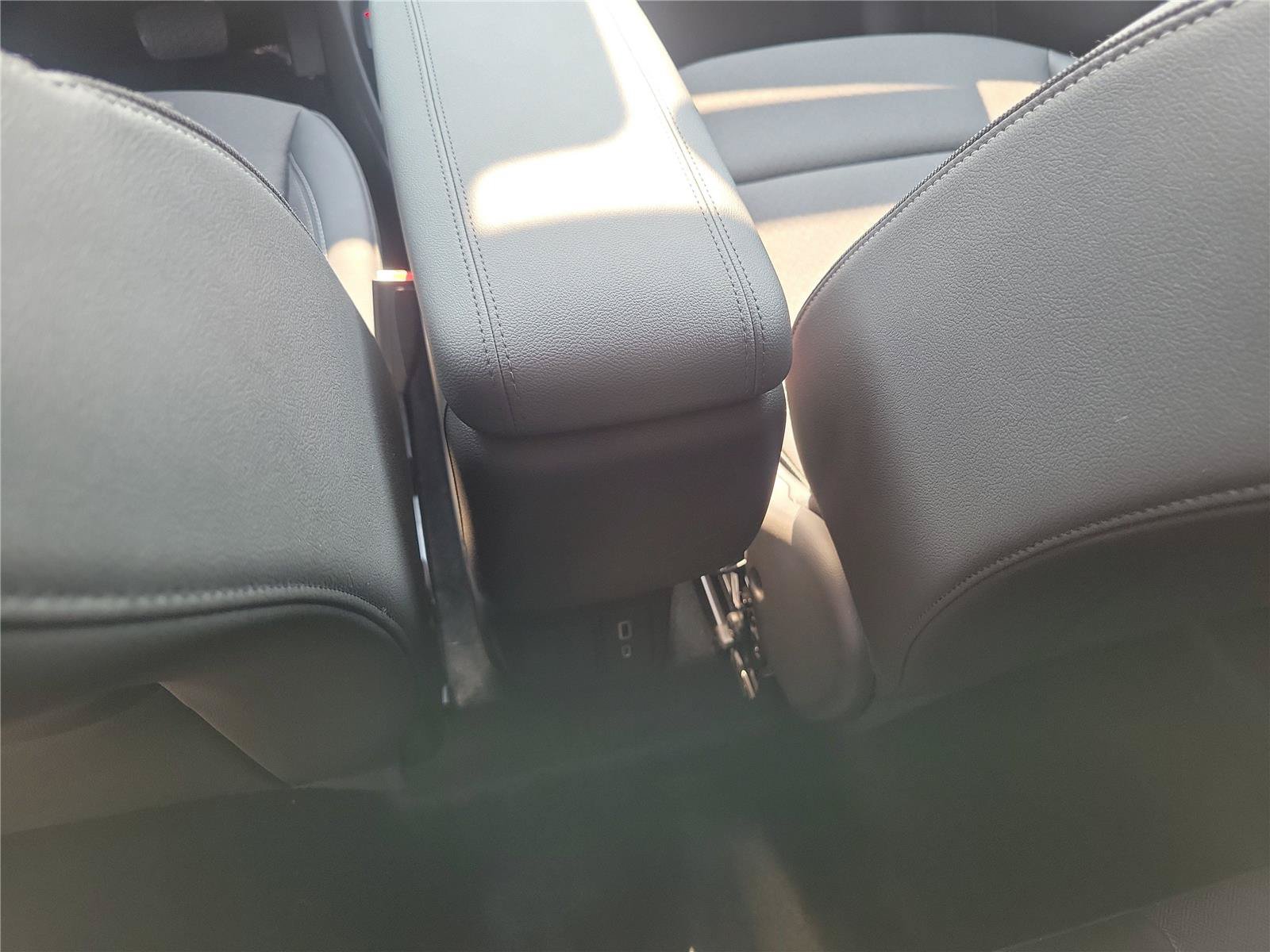 Used 2024 Buick Encore GX Preferred FWD image 30