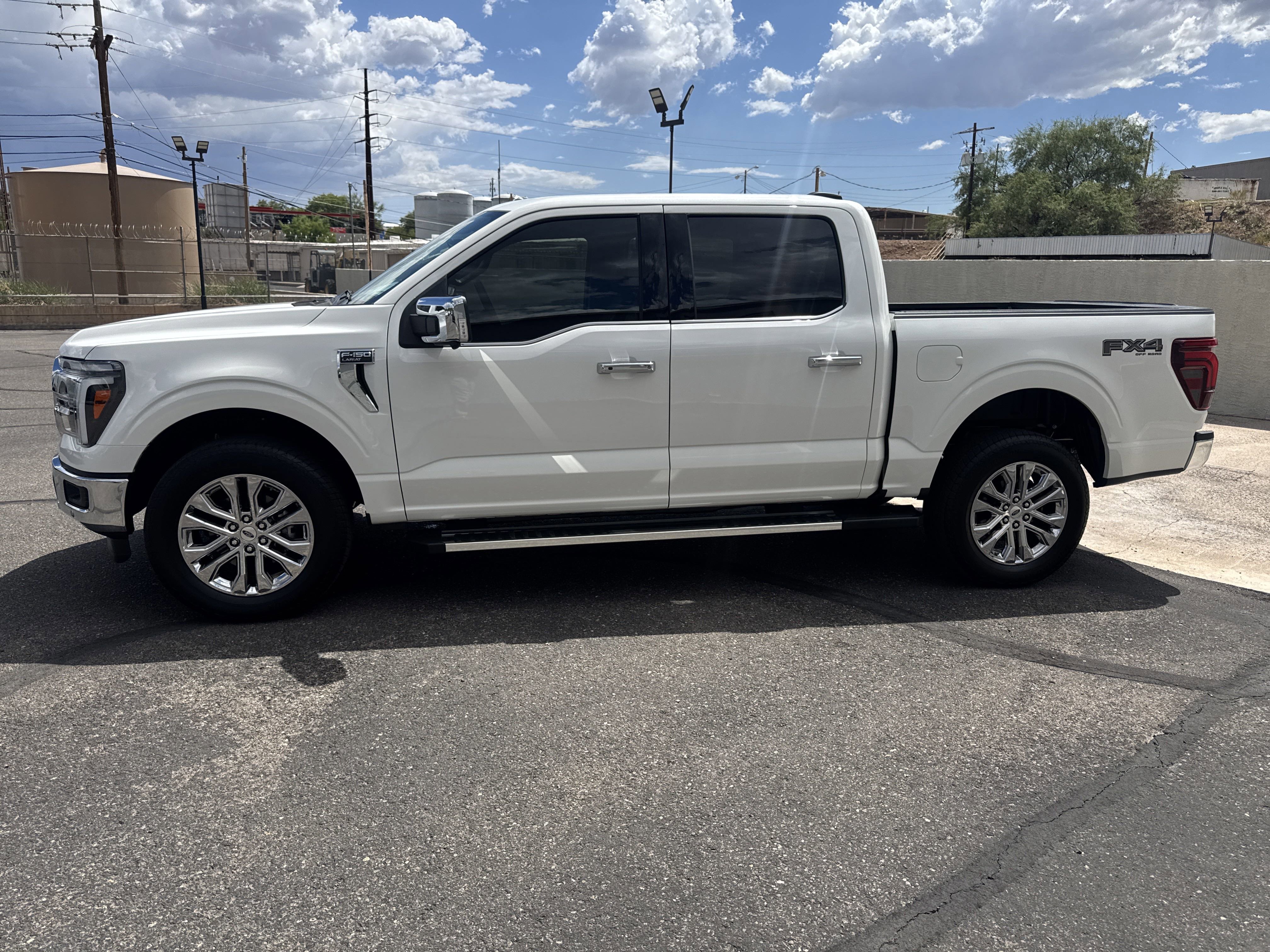 New 2025 Ford F150 Lariat w/ Equipment Group 502A High image 4