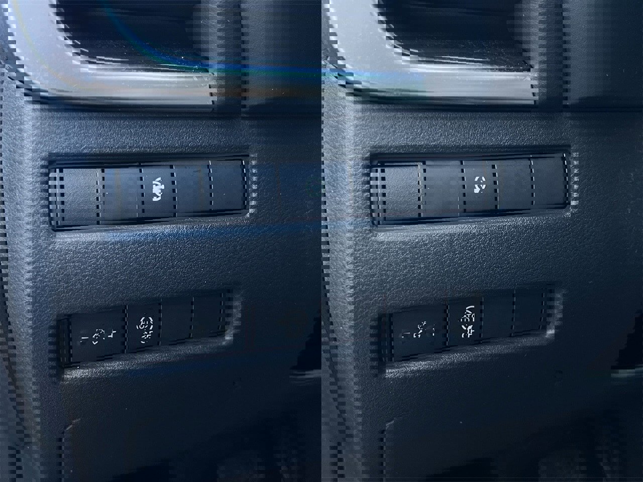 Certified 2023 Nissan Rogue SV image 14