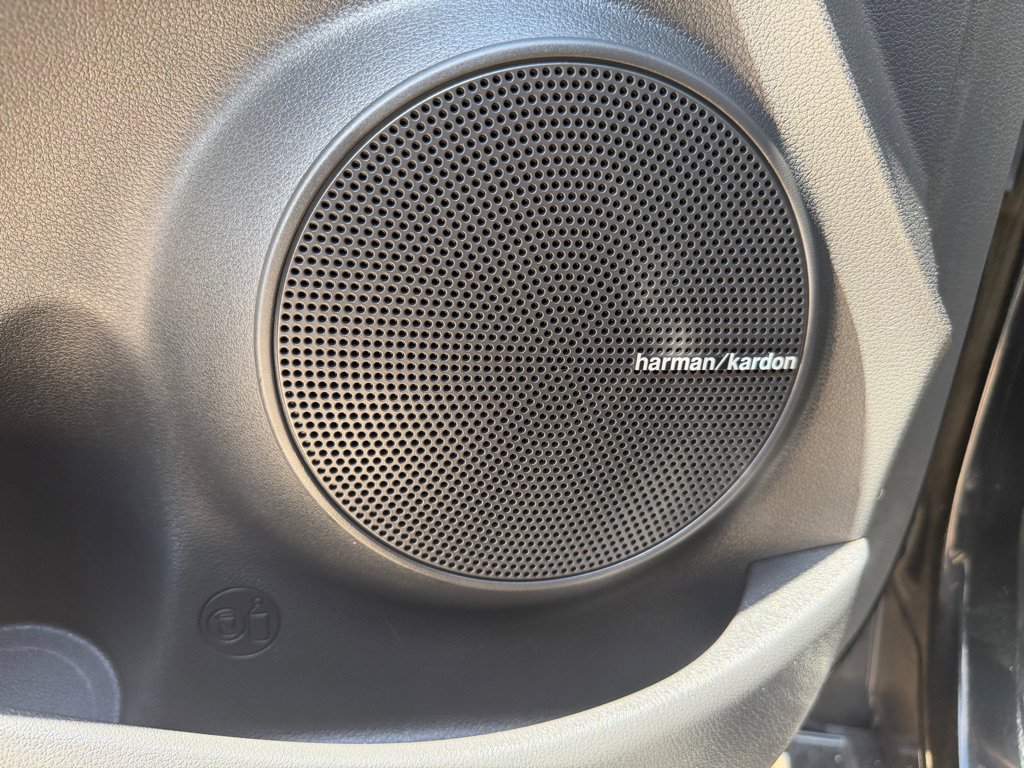 Used 2022 Hyundai Kona Limited FWD image 15