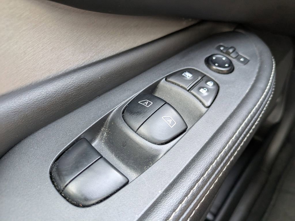 Used 2021 Nissan Murano S image 23