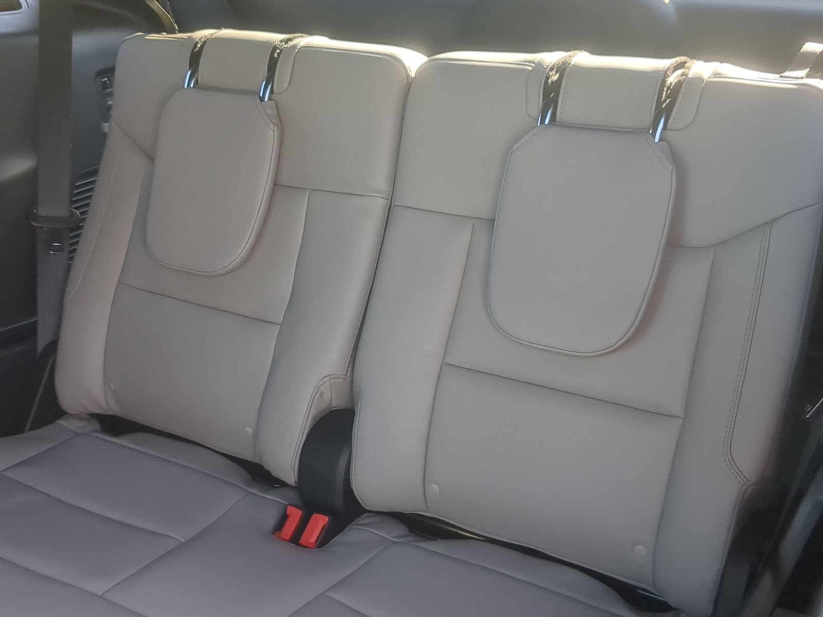 New 2027 Ford Explorer Active AWD/4WD image 37