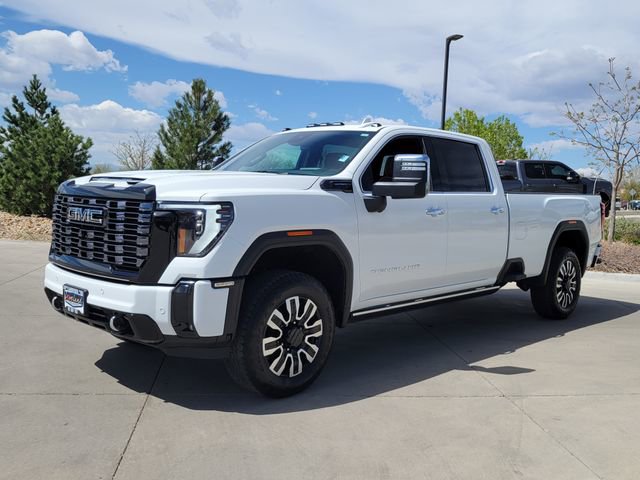 Used 2025 GMC Sierra 3500 Denali Ultimate image 4