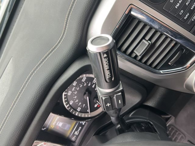 Used 2017 Nissan Titan PRO-4X AWD/4WD image 24