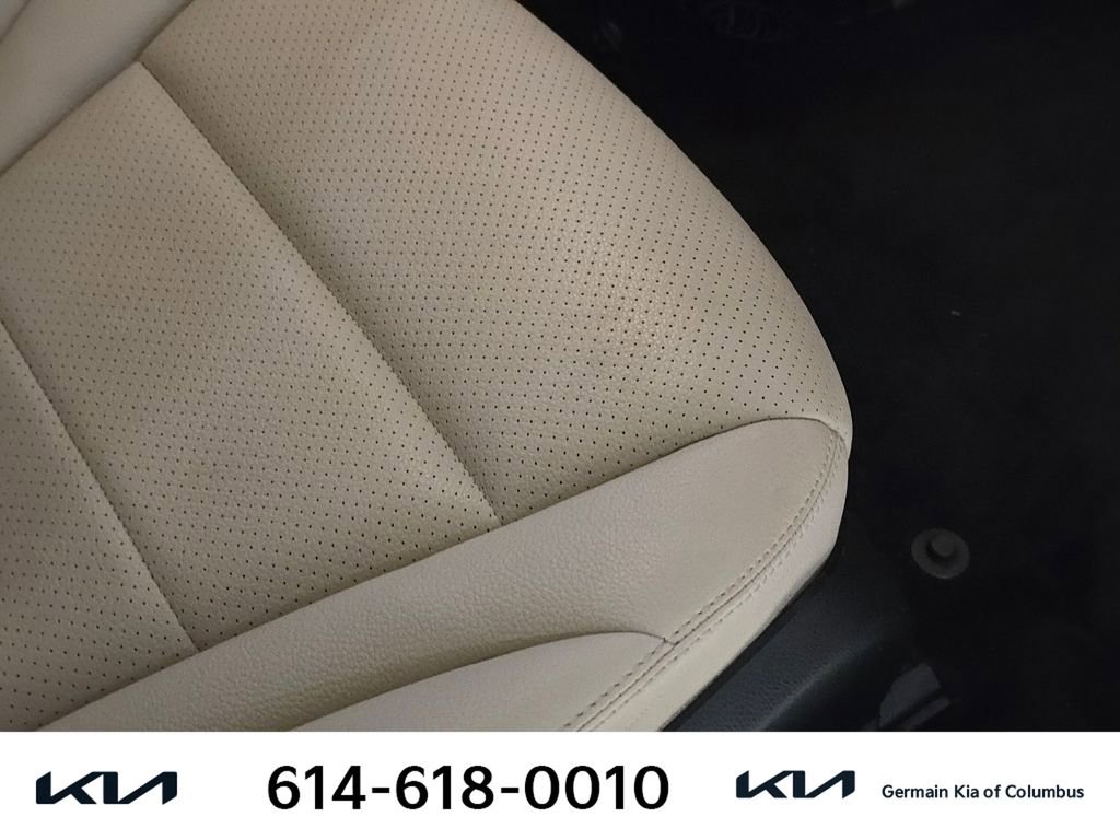 Used 2019 Mercedes-Benz C 300 C 300 image 28