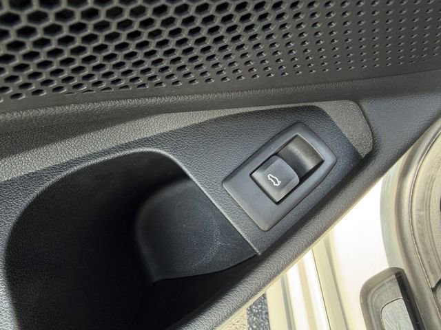 Used 2023 BMW 330i Sedan w/ Driving Assistance Package RWD image 12