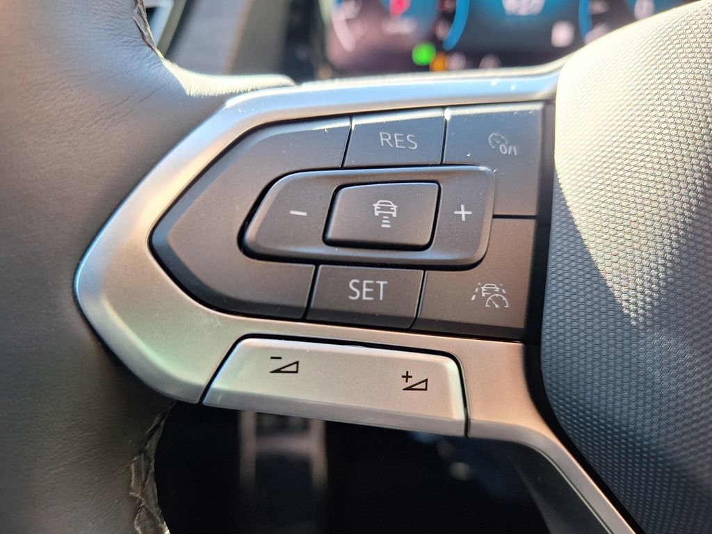 New 2026 Volkswagen Atlas SEL Premium R-Line image 13