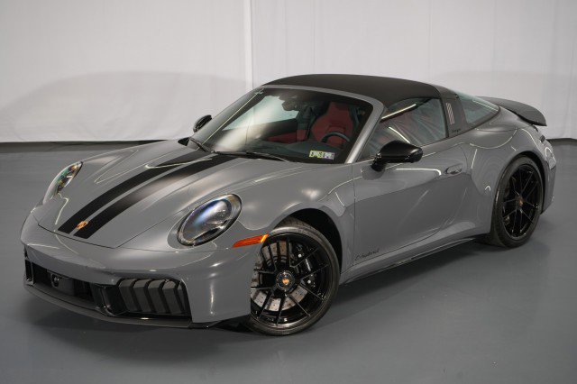 Used 2025 Porsche 911 Targa 4 GTS AWD/4WD image 9