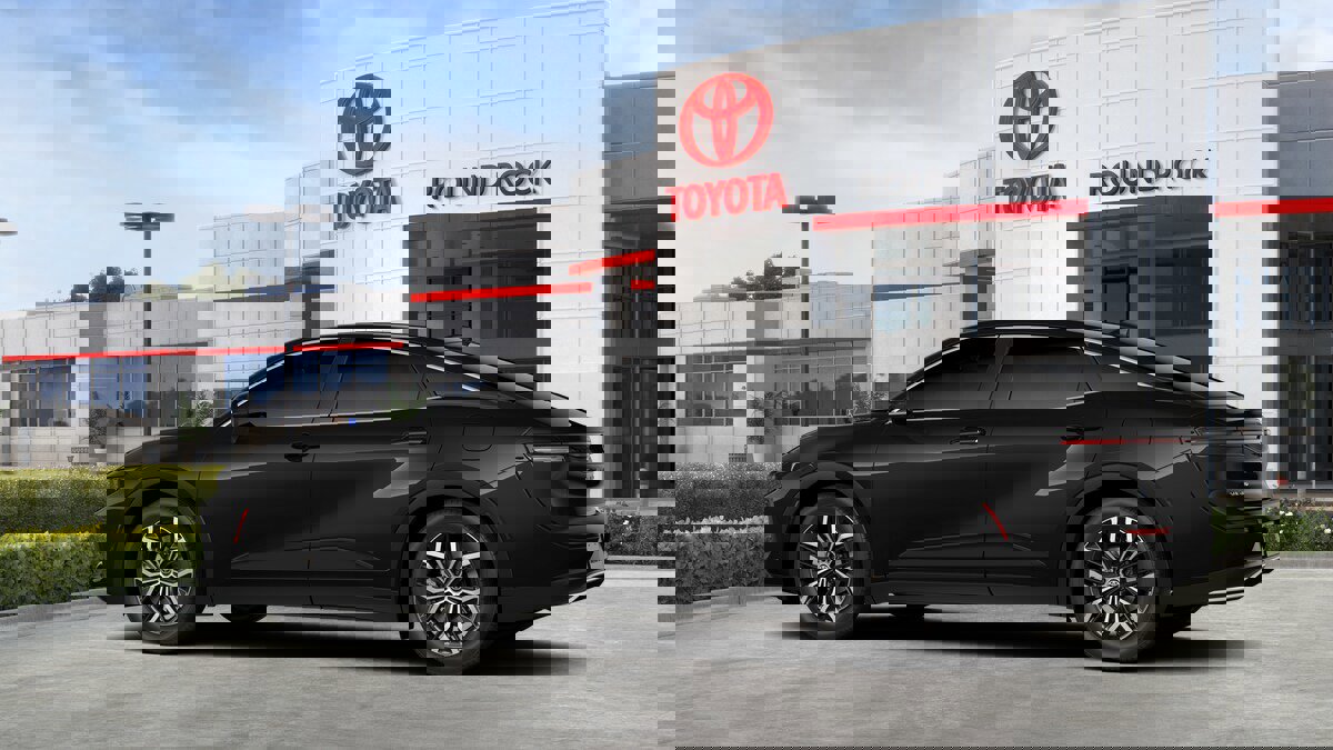 New 2026 Toyota Crown XLE AWD/4WD image 5