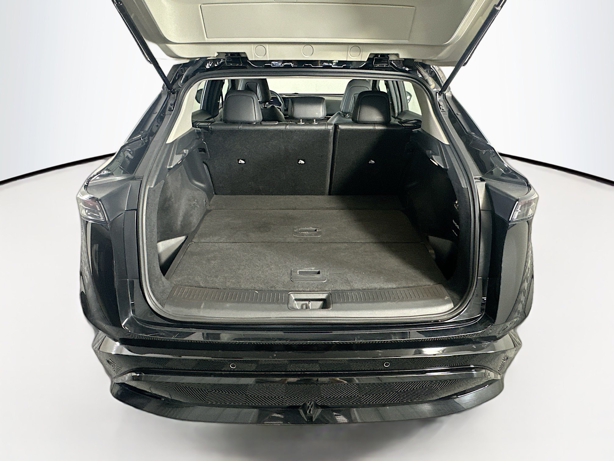 Used 2023 Nissan Ariya FWD image 30