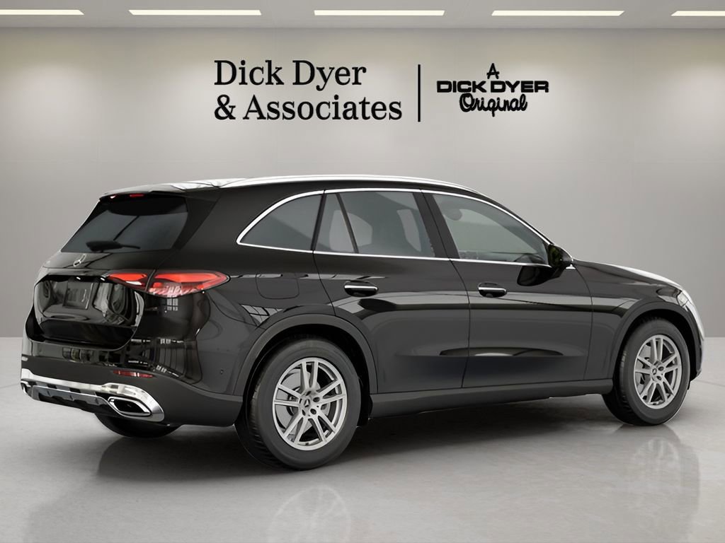 Used 2025 Mercedes-Benz GLC 300 GLC 300 image 9