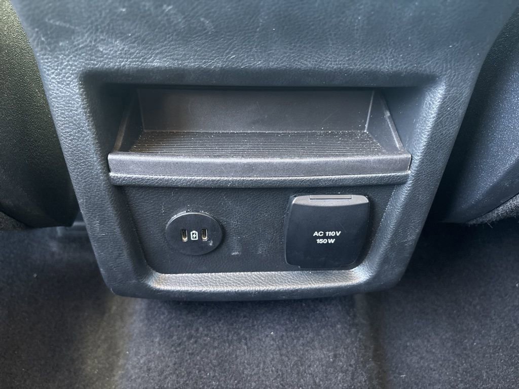 Used 2024 Ford Edge Titanium image 35