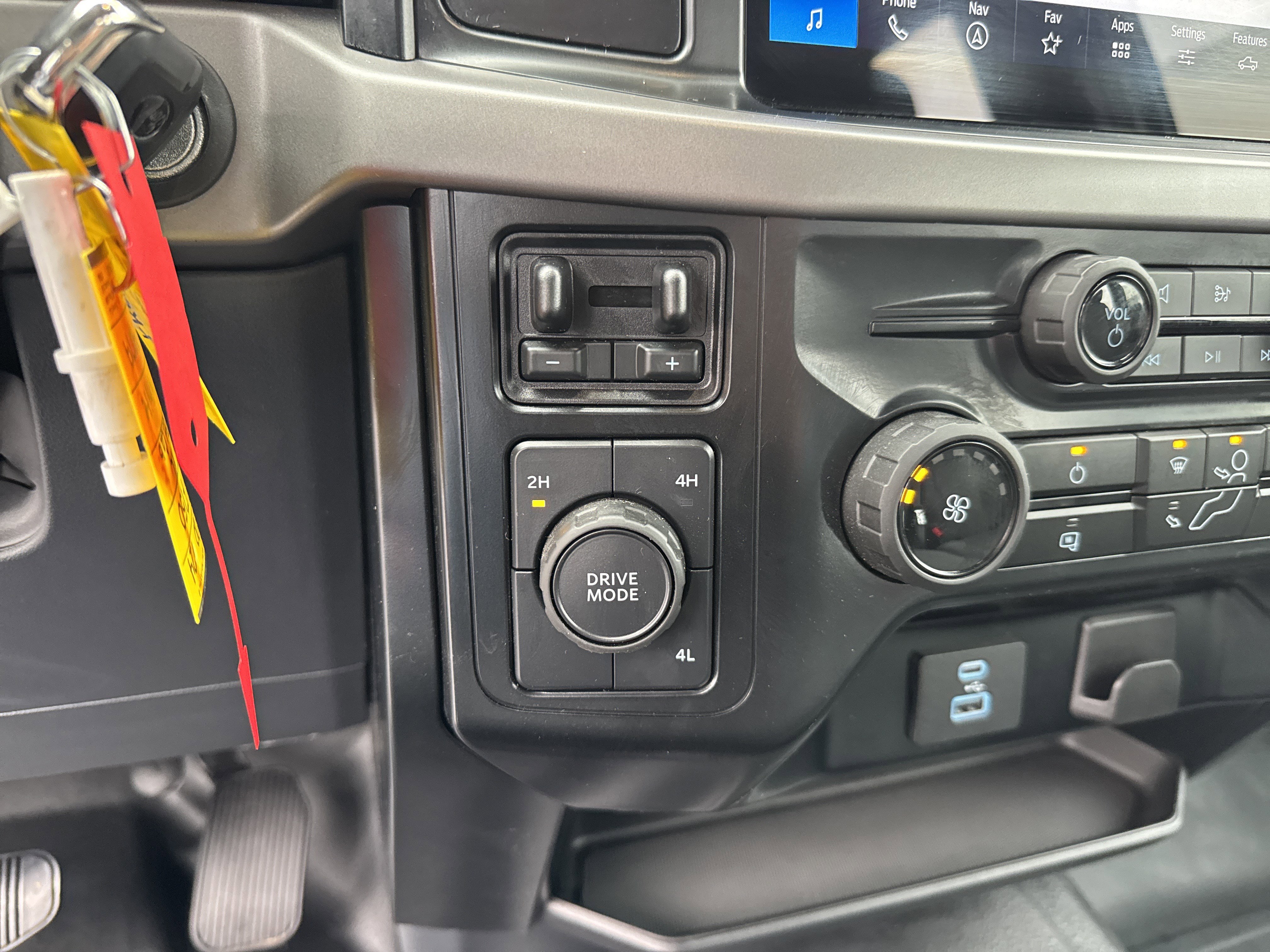 Used 2024 Ford F150 XL image 37