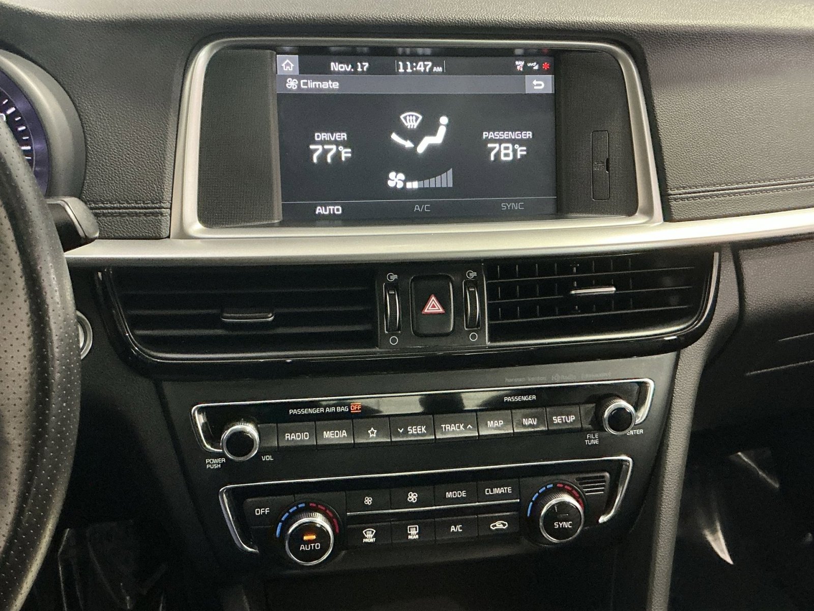 Used 2020 Kia Optima SX image 29