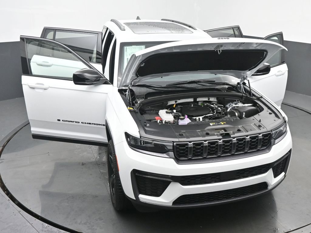New 2026 Jeep Grand Cherokee L Limited w/ Limited Altitude Package AWD/4WD image 62