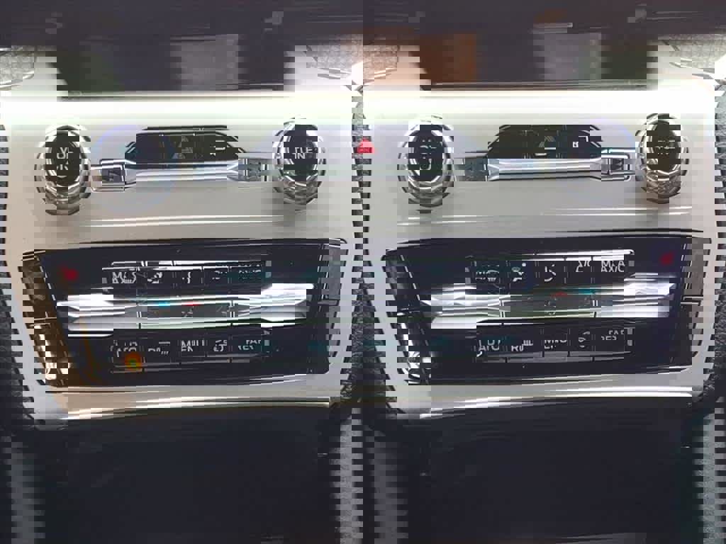 Used 2022 Ford Explorer Timberline image 11